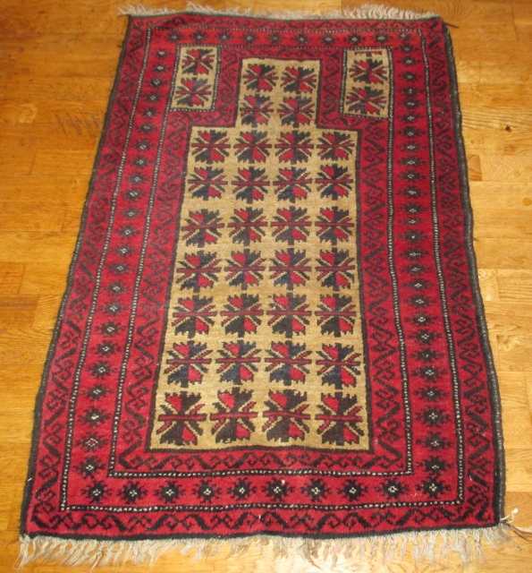 M929M Nr 14 Hand knotted Persian Carpet